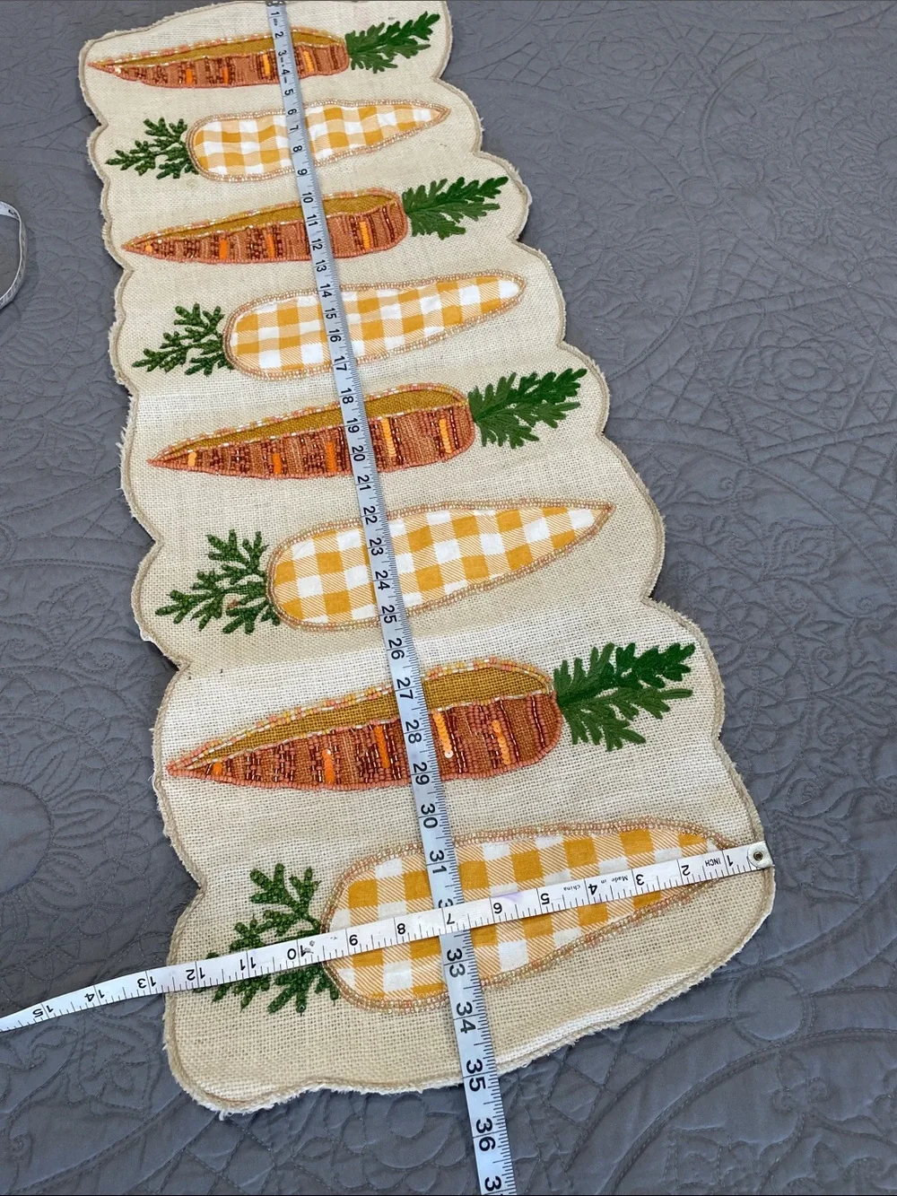 Easter table runner - Picture 11 of 12